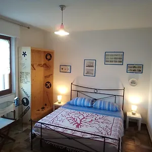 Pensjonat Giramondo Sardegna Affittacamere, Alghero